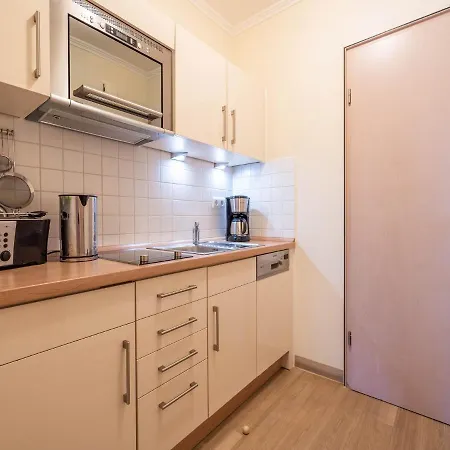 Strandvillen - Ferienwohnung Mit Meerblick, 1 Schlafzimmer Und Balkon Sv-615 * Binz